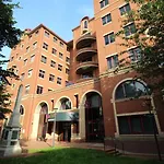 Appartement Luxury Flat With Pool Table - Sleeps 8