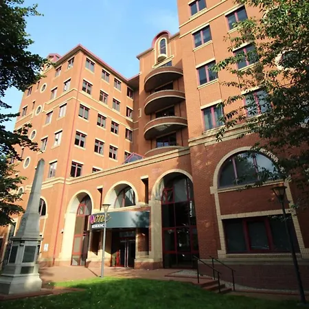 아파트 Luxury Flat With Pool Table - Sleeps 8