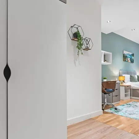 דירה Luxury Flat With Pool Table - Sleeps 8 *