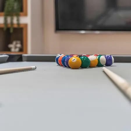 דירה Luxury Flat With Pool Table - Sleeps 8