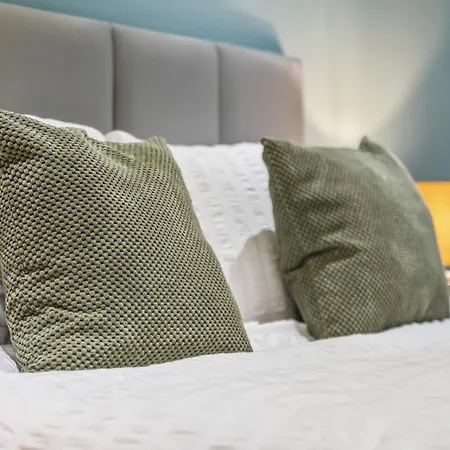 דירה Luxury Flat With Pool Table - Sleeps 8 *