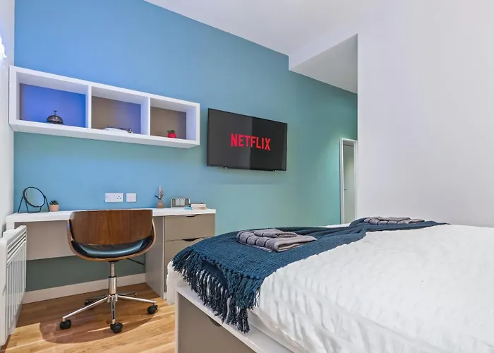 Luxury Flat With Pool Table - Sleeps 8 Апартаменти Лідс