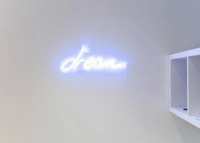 Appartement Luxury Flat With Pool Table - Sleeps 8 *