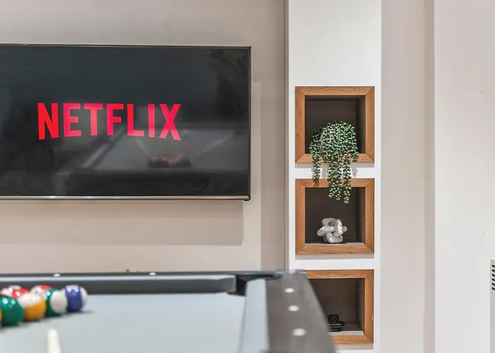 Luxury Flat With Pool Table - Sleeps 8 Апартаменти Лідс